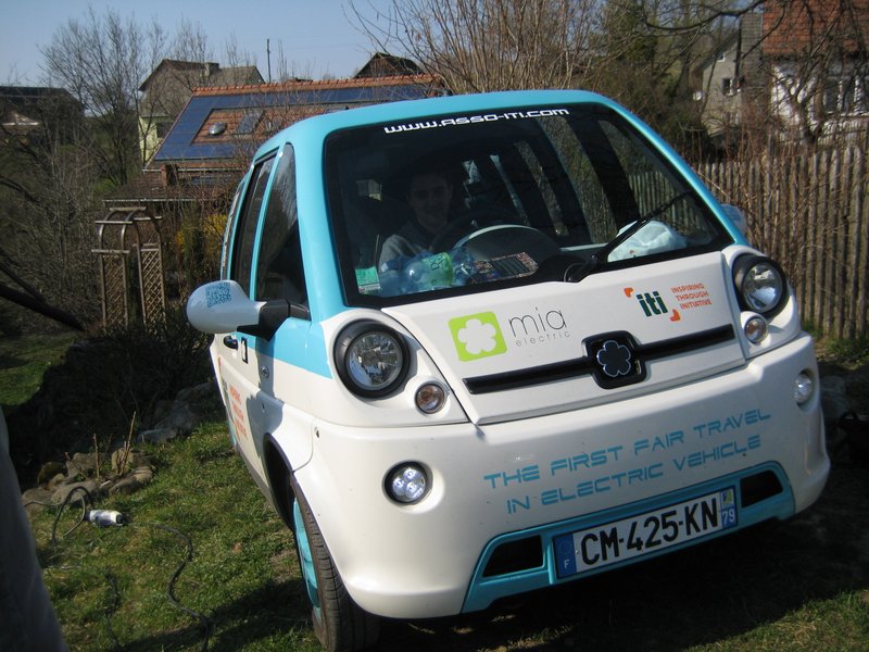 Samochód elektryczny z wizytą w EKOCENTRUM